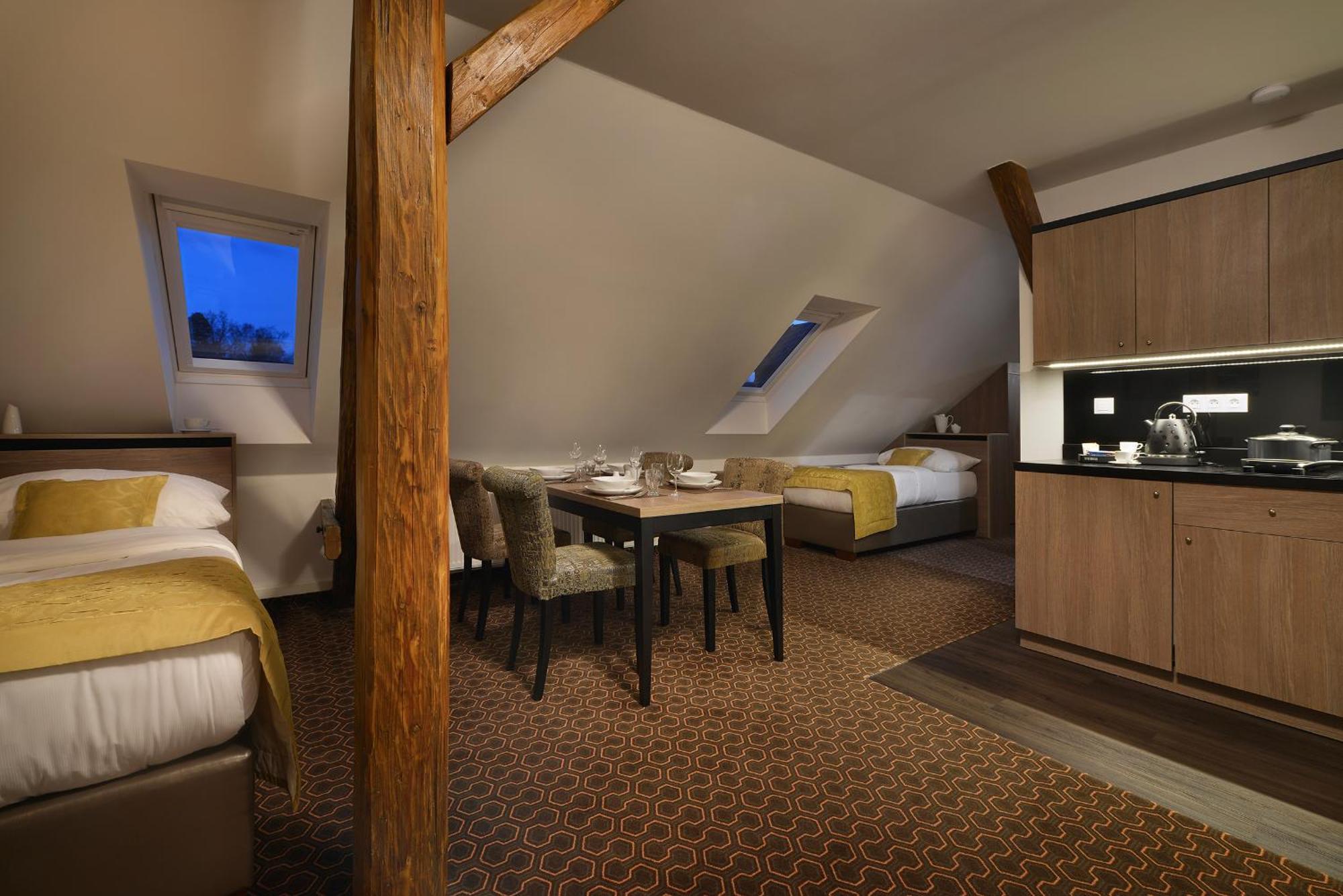 Vysocina Design Apartments 赫林斯科 外观 照片